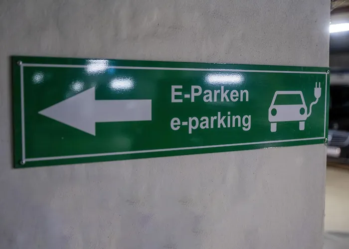 Central hotel: Maritim Hotel Dresden